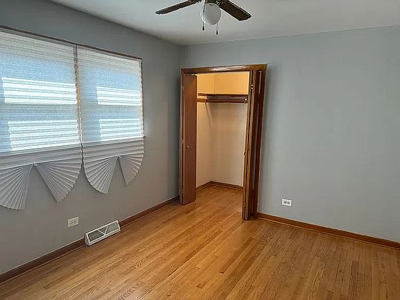 4th image of 9585 S California Ave