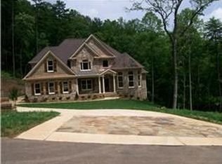 182 Twin Fawn Trl, Dahlonega, GA 30533