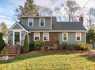 9 Davidson Rd, Wakefield, MA 01880