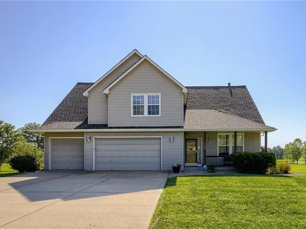 1503 Mannaseh St, Oak Grove, MO 64075