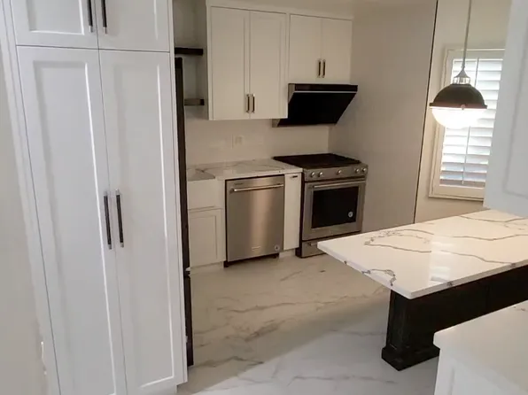 11940 Weddington St Unit 16, Valley Village, CA 91607