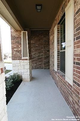 2nd image of 5813 devonwood