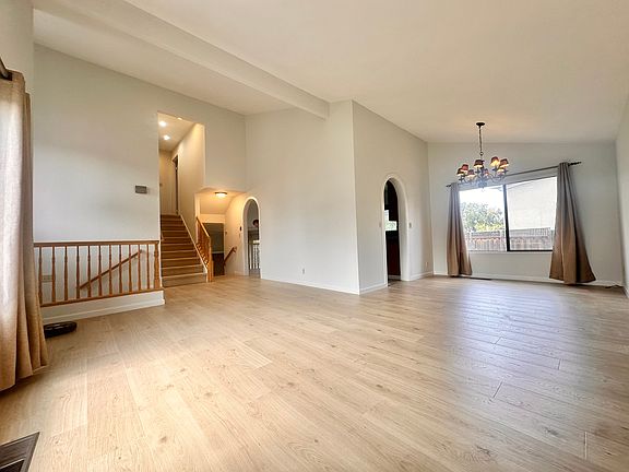 Living room & Dining room