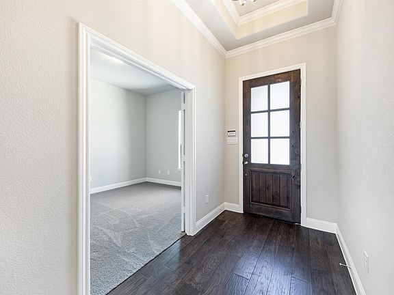 5th image of 1090 Mickelson Dr