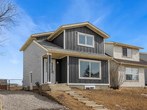 79 W Aberdare Rd NE, Calgary, AB T2A 6V8