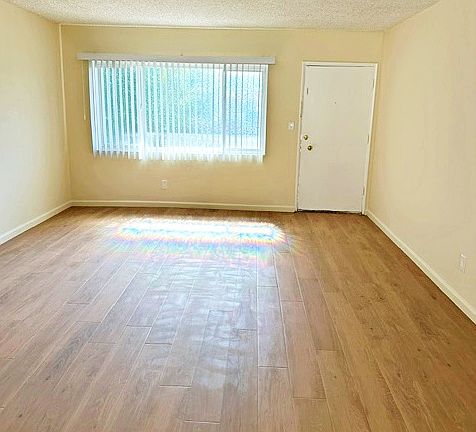 5th image of 1838 W El Segundo Blvd APT 7
