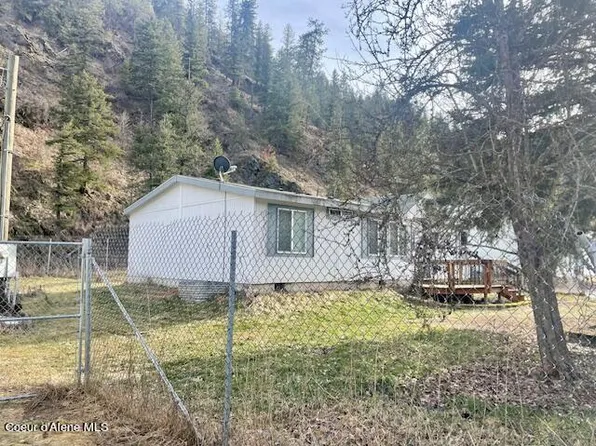 201 Pinecreek Rd, Pinehurst, ID 83850