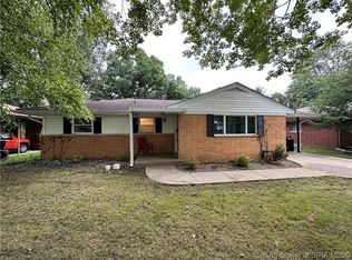 823 Foxglove Dr, Jeffersonville, IN 47130