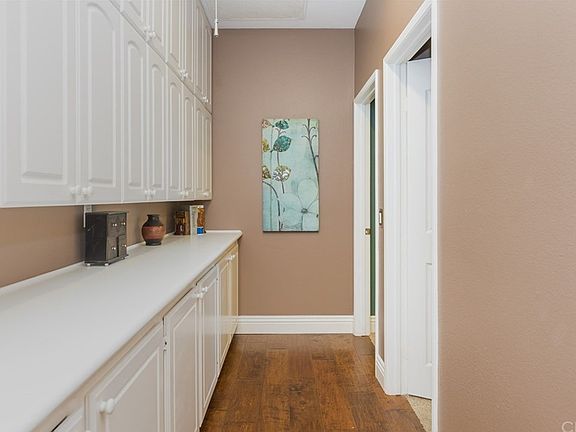 5th image of 26115 Pine St