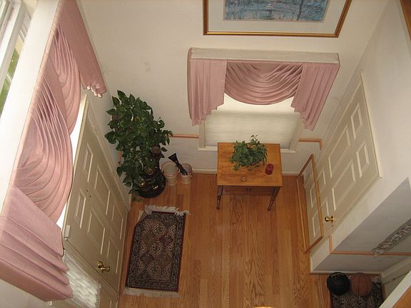 2 Story Foyer 