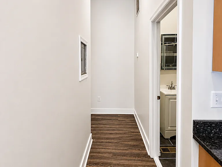 2125 Bolton St #1 — Photo 6