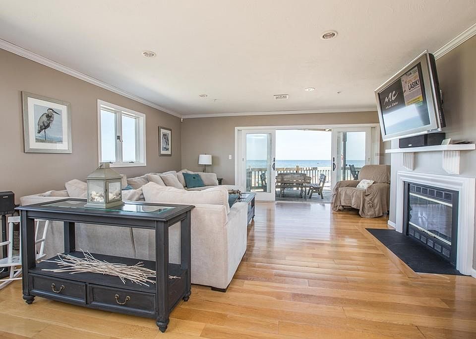 1st image of 21 Taylor Ave APT 2113