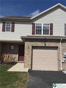 1530 Hawthorn Dr, Easton, PA, 18040