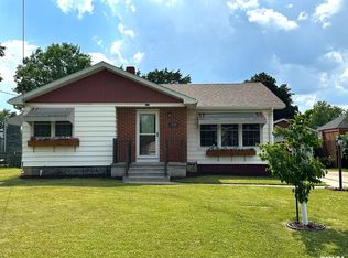 472 Oak St, Galesburg, IL 61401