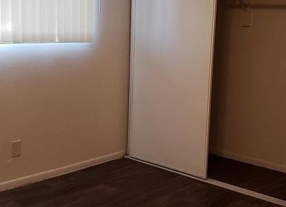 3rd image of 2535 W Highland Ave
