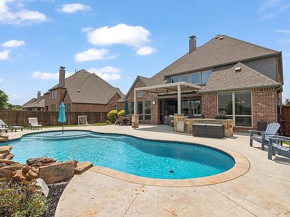 2nd image of 3516 Ophel Way