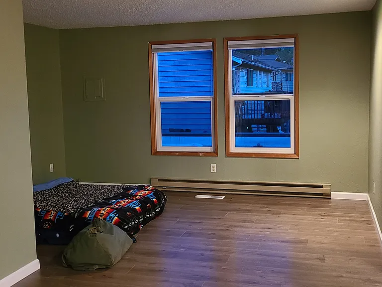 146 Hawthorne Ln — Photo 22