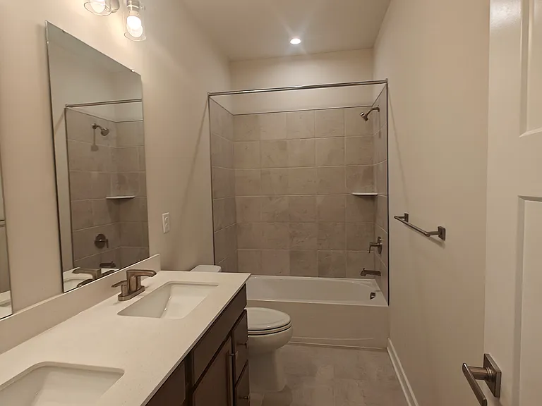 108 S Durham Dr — Photo 42