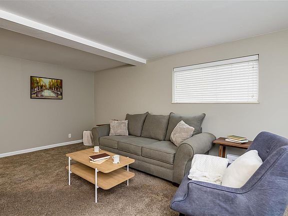 4th image of 119 E Washington Ave #Ll