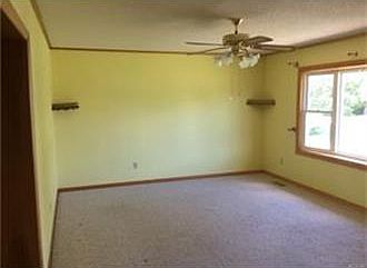 5th image of 115 Pheasant Dr