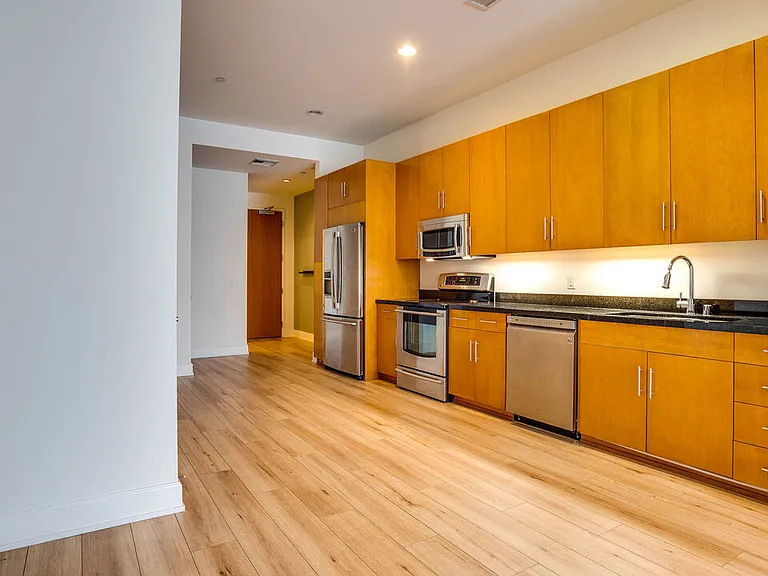 3223 W 6th St #207 — Photo 24