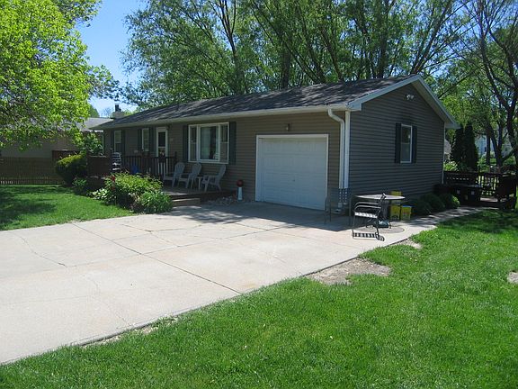 3rd image of 807 5th St