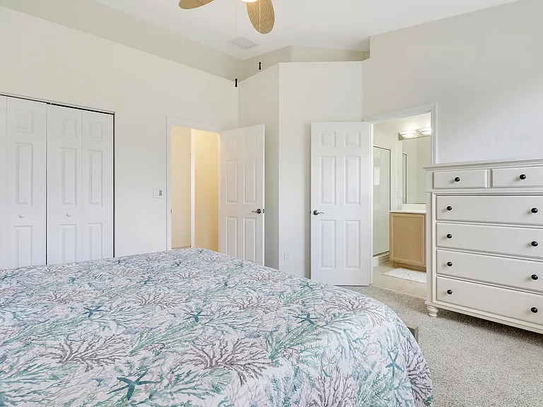 123 E Thatch Palm Cir — Photo 14