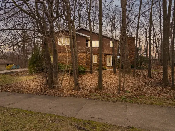1755 Carmen Ave, Sheboygan, WI 53081