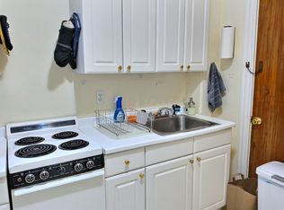 1382 Beacon St #11396700, Brookline, MA 02446