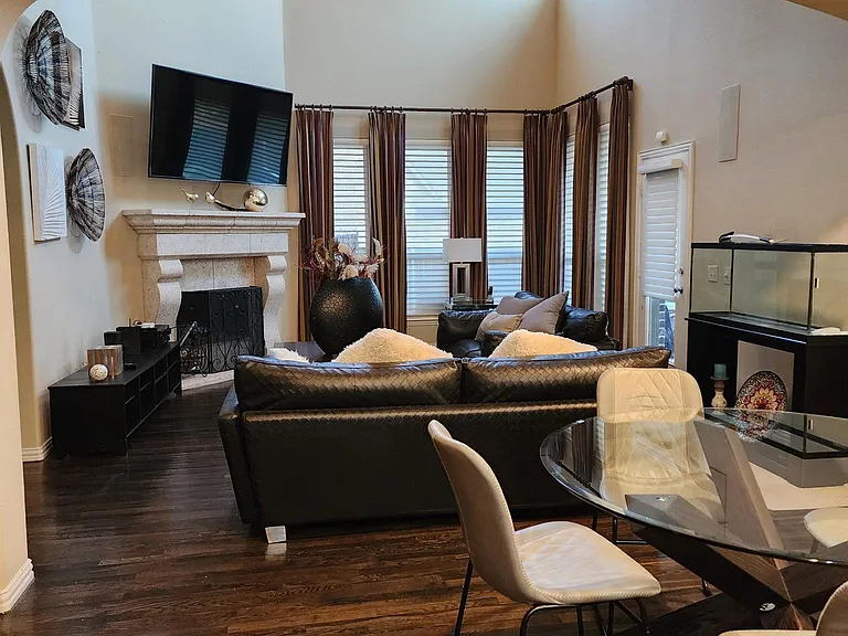10082 Drawbridge Dr — Photo 9