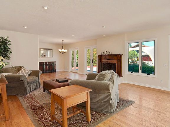 4th image of 4301 Crownfield Ct