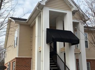 2500 Huntscroft Ln APT 200, Raleigh, NC 27617