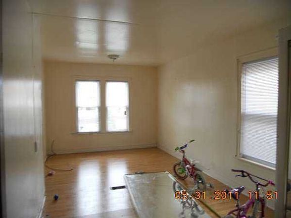 5th image of 7544 S Hermitage Ave