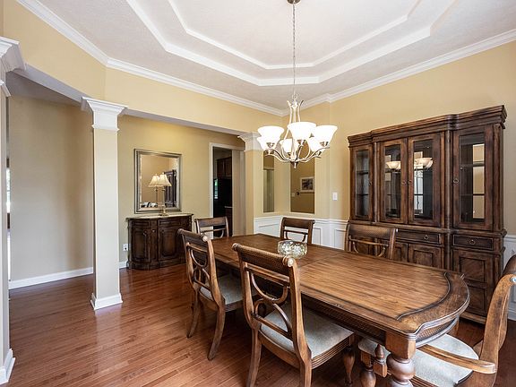 5th image of 15134 Newburyport Dr