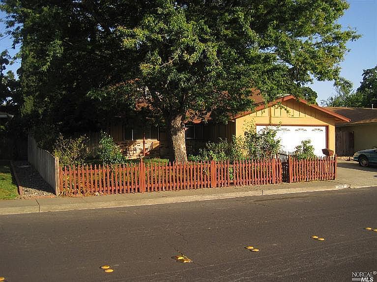 1st image of 304 Andrea Dr