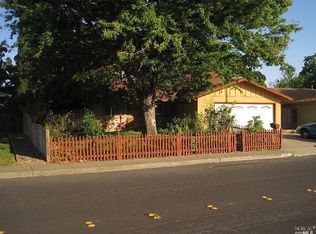 304 Andrea Dr, Vacaville, CA 95687