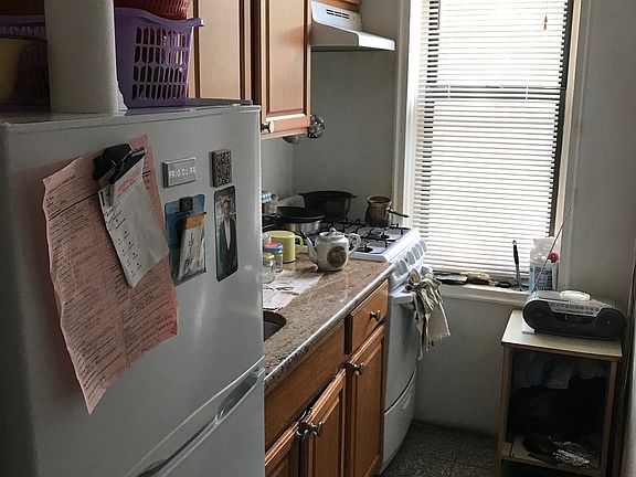 5th image of 79TH Ave 14905