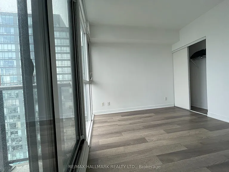 290 Adelaide St W #3509 — Photo 12