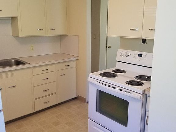 3rd image of 3631 13th Ave W