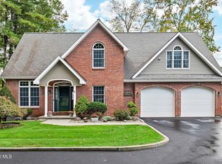 9 Reardon Rd Extension, Queensbury, NY 12804