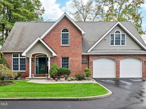 9 Reardon Rd Extension, Queensbury, NY 12804