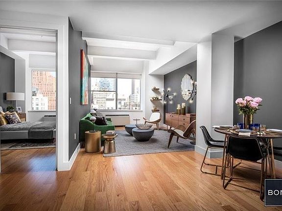 3rd image of 50 Murray St Lbby 1
