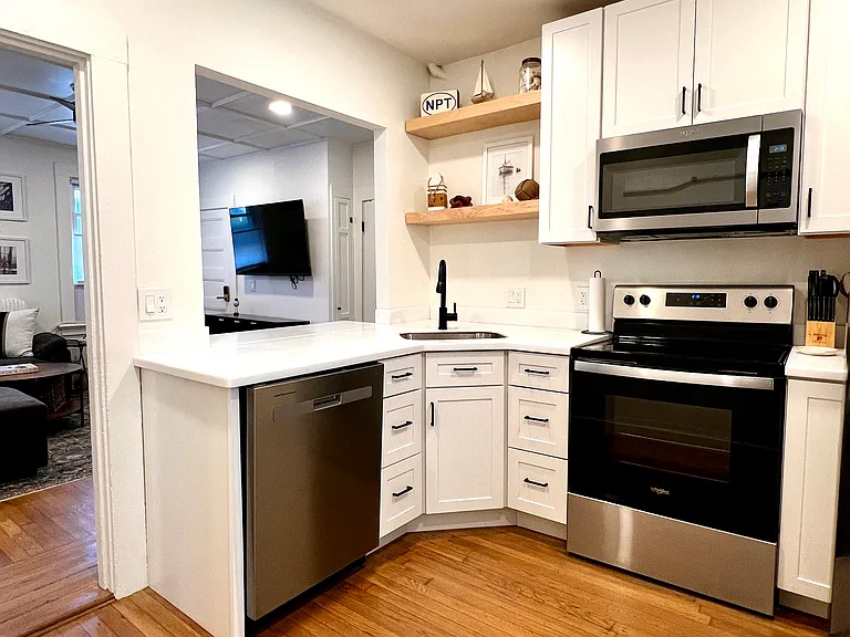 25 Fair St #1 — Photo 16