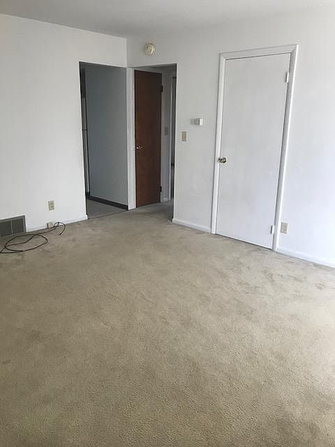 2nd image of 3109 Elmhurst Dr