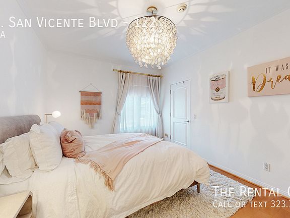 2nd image of 851 N San Vicente Blvd APT 122