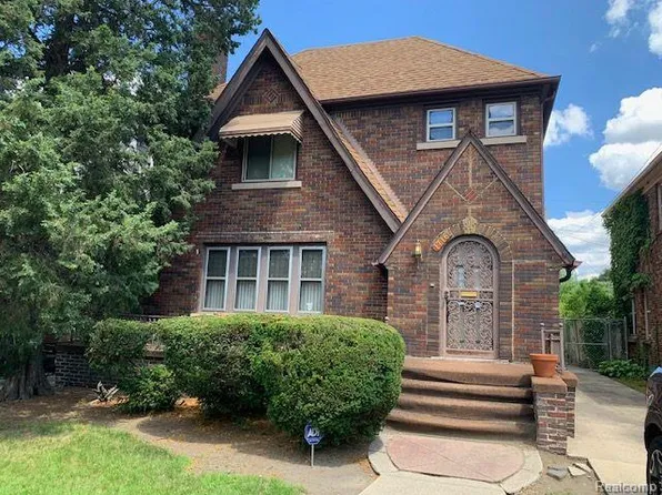 17166 Pennington Dr, Detroit, MI 48221