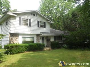 N7595 Bell School Rd, Burlington, WI 53105