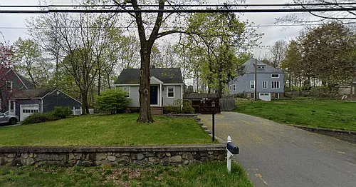 171 Main St Photo 1