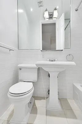 Rented by Cooper & Cooper Real Estate | media 6