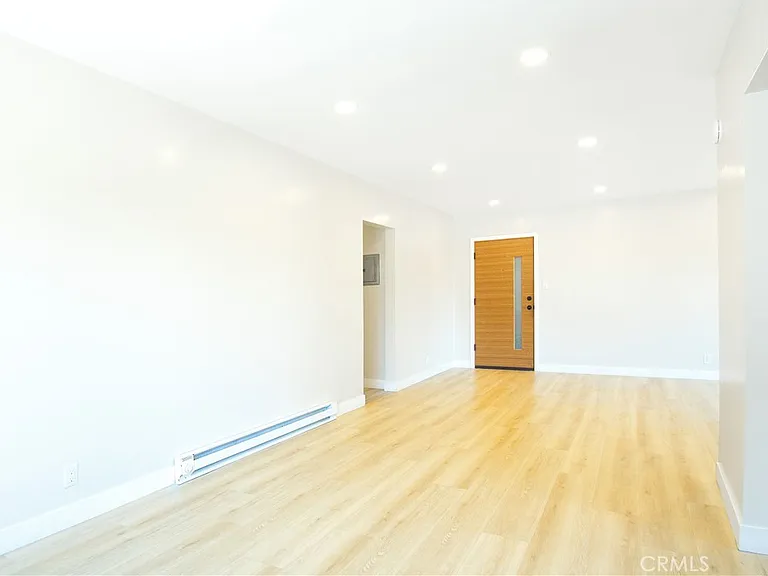 2027 Vista Del Mar St #6 — Photo 7